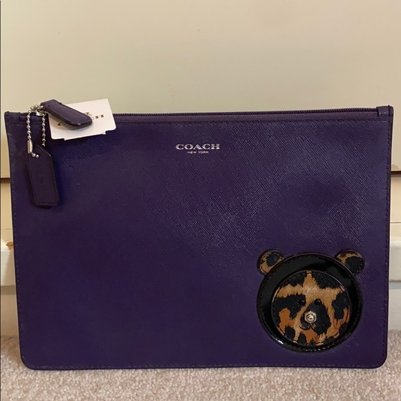 NWT Coach Leather Darcy Tablet Pouch - Picture 1 of 4